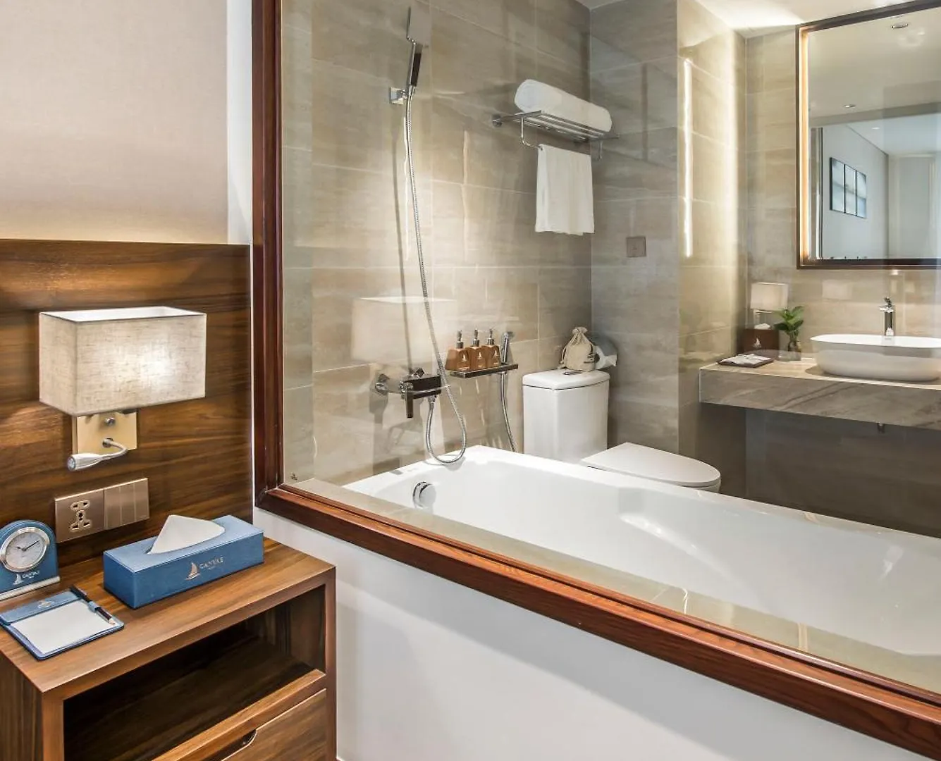 ****  Canvas Danang Beach Hotel Vietnam