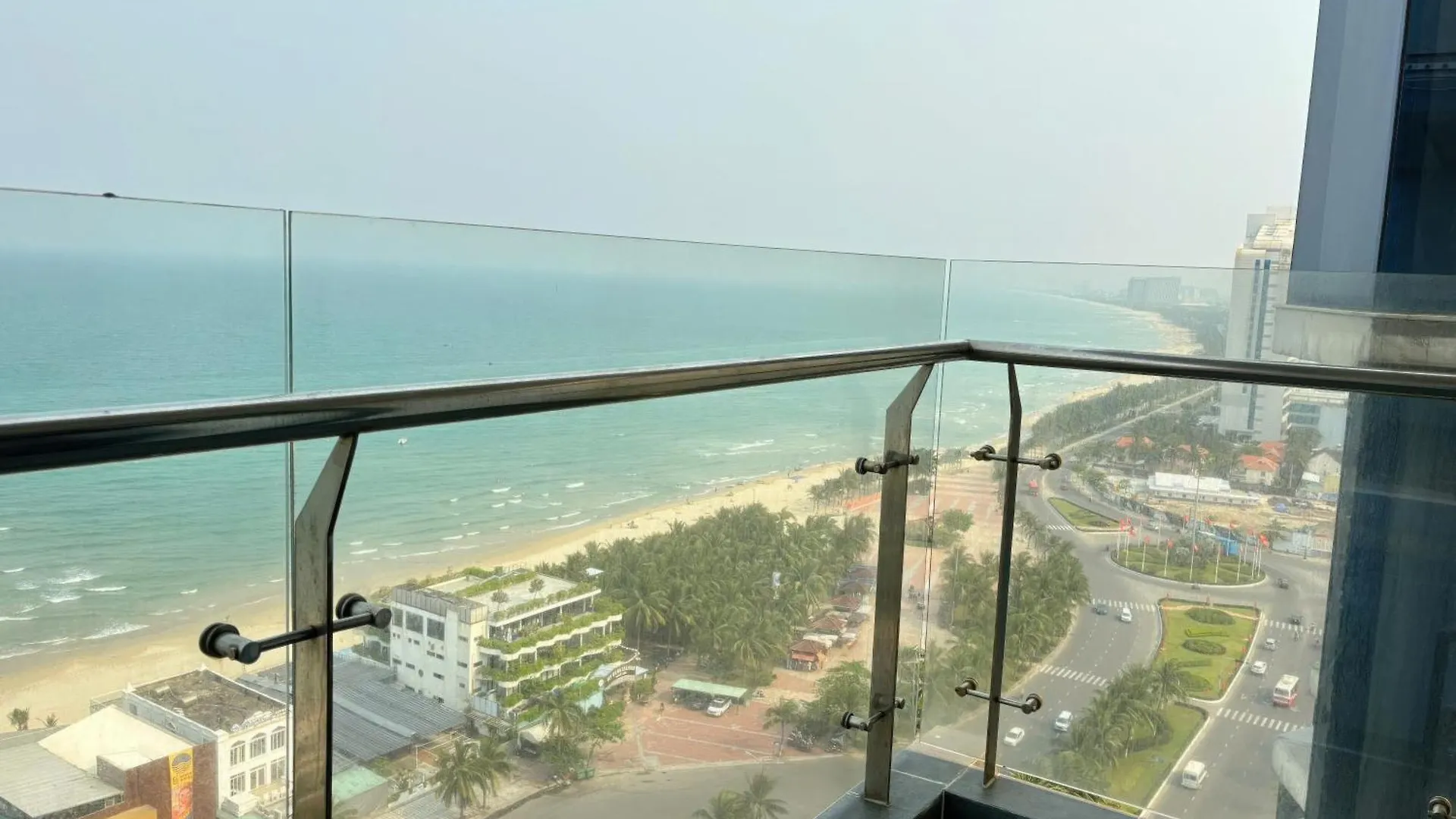 Canvas Danang Beach Hotel
