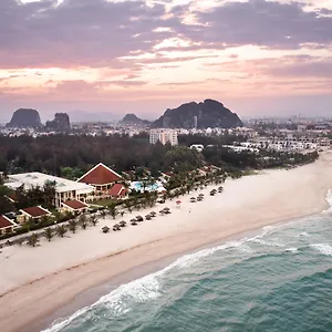 https://sandy-beach-non-nuoc-resort.dananghotels.net